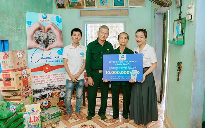 Hình ảnh minh họa cam kết của 88cld về bảo mật dữ liệu người dùng theo GDPR tại Việt Nam, với các biểu tượng khóa bảo mật, khiên chắn và dữ liệu được bảo vệ, trên nền màu xanh đậm và vàng kim.